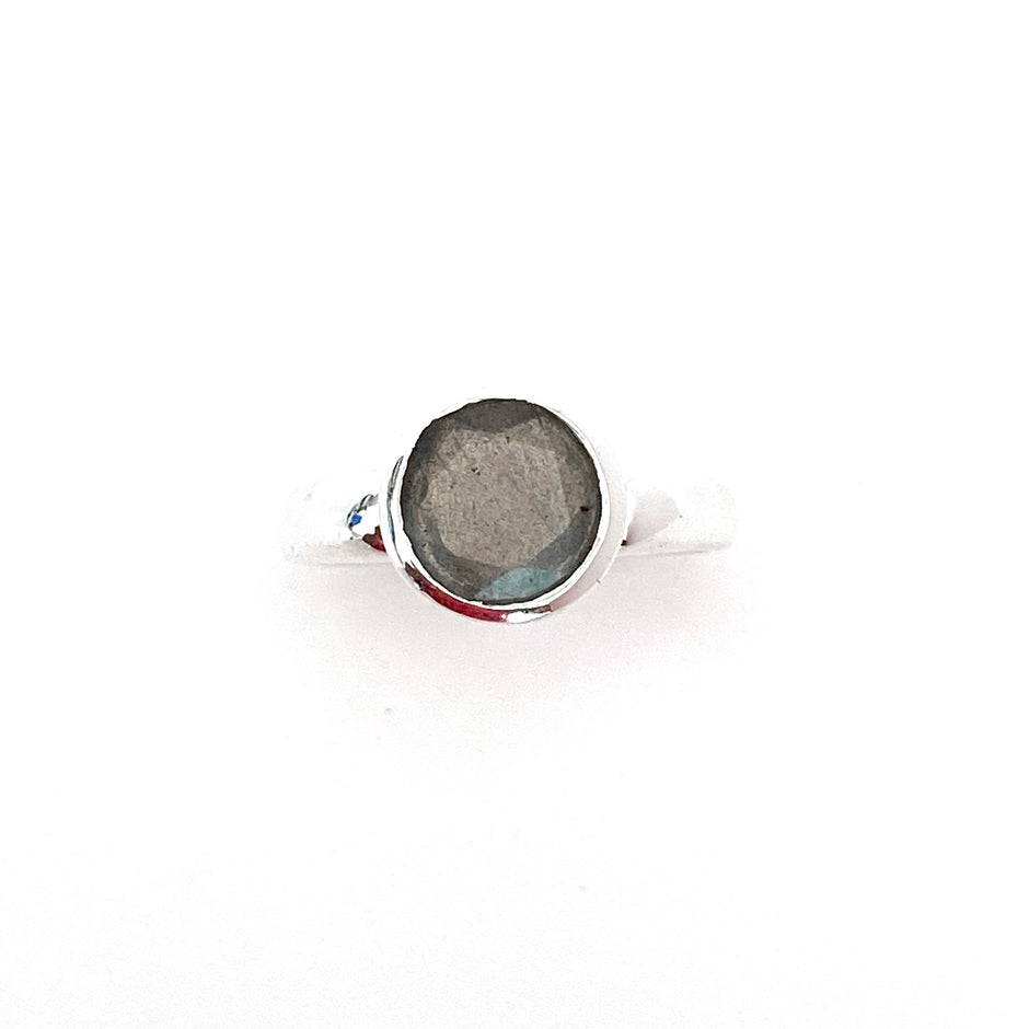 Deep Collar Labradorite  Ring