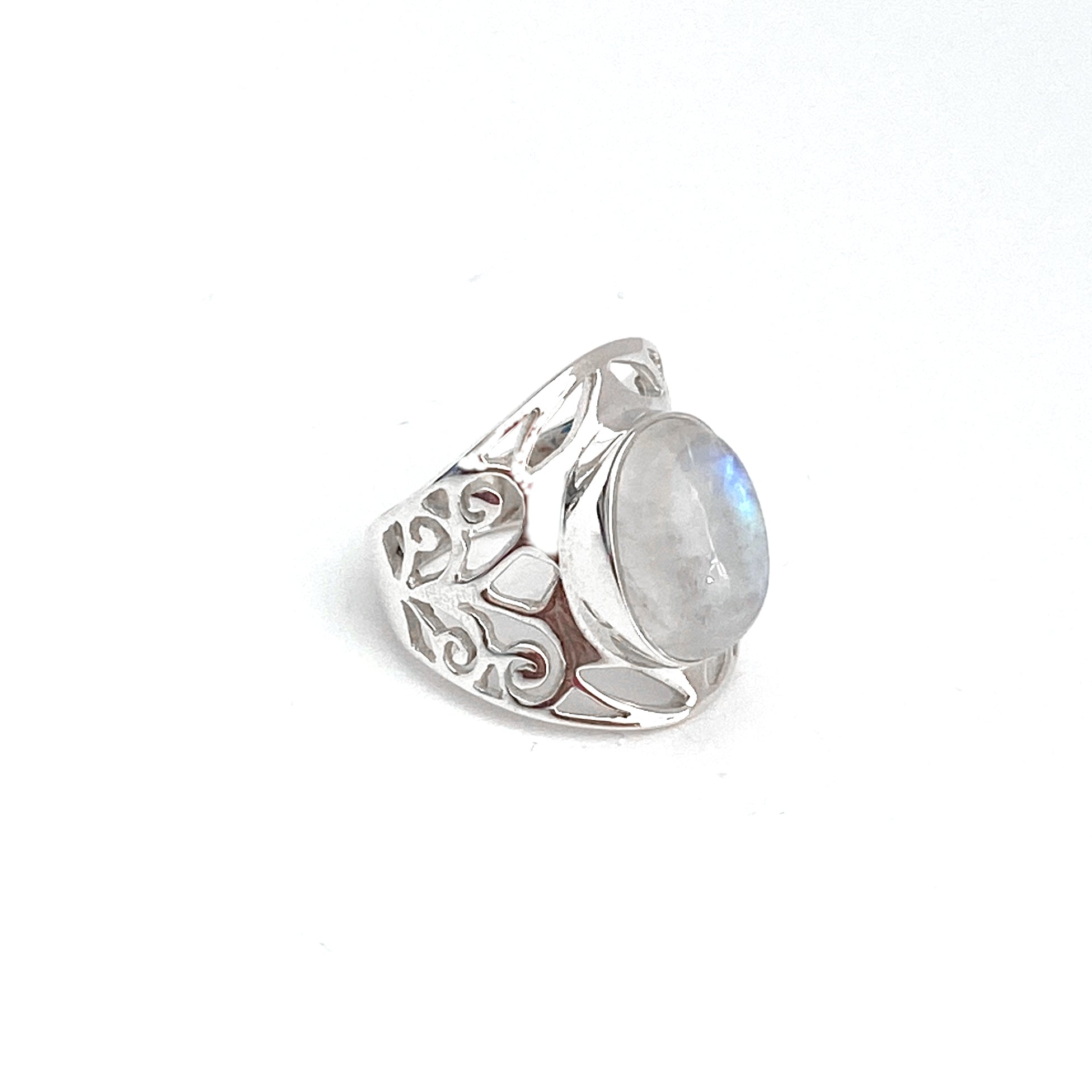 Grand Filigree Oval Moonstone Ring