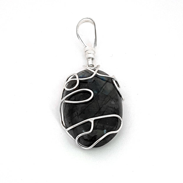 Oval Labradorite Pendant