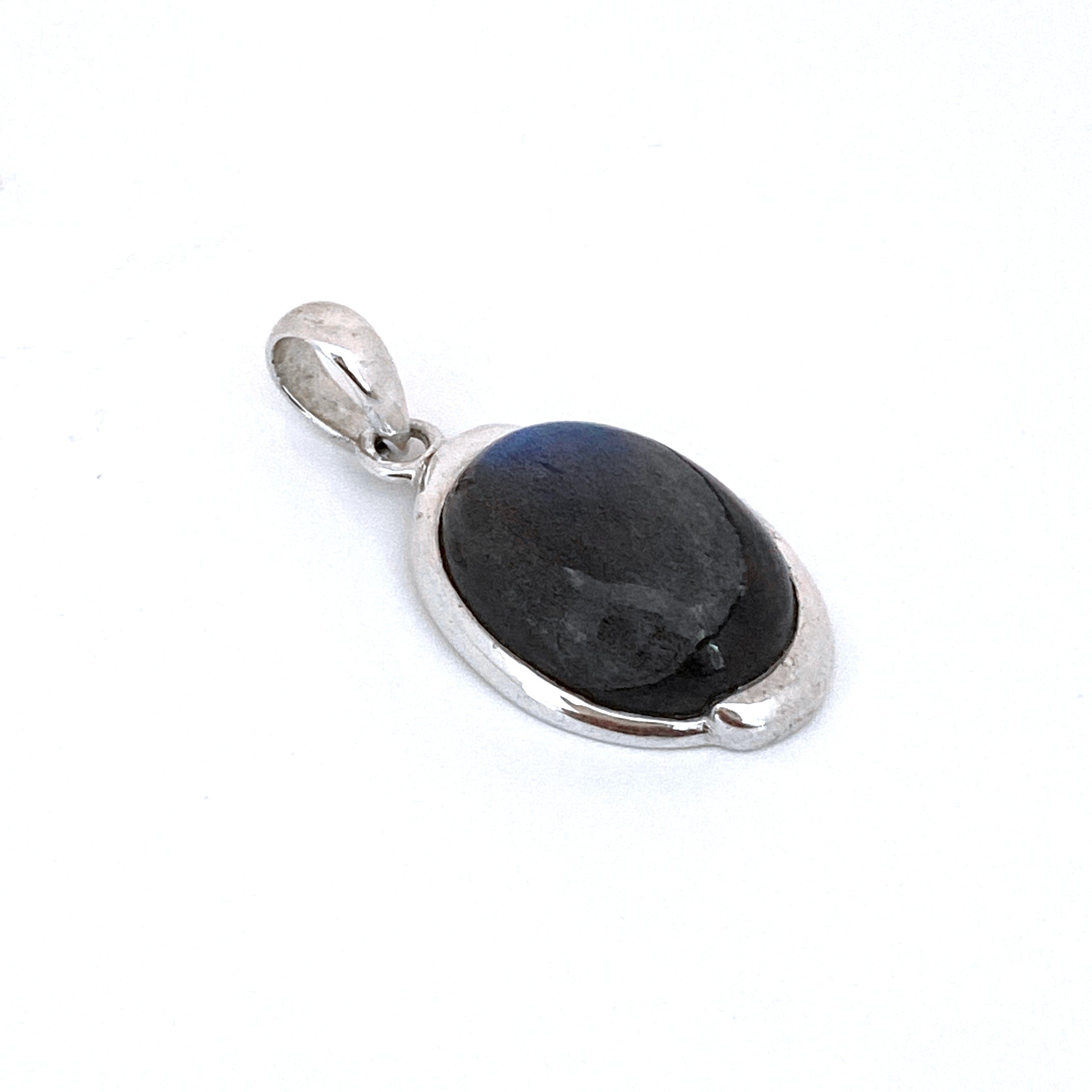 Silver Oval Labradorite Pendant